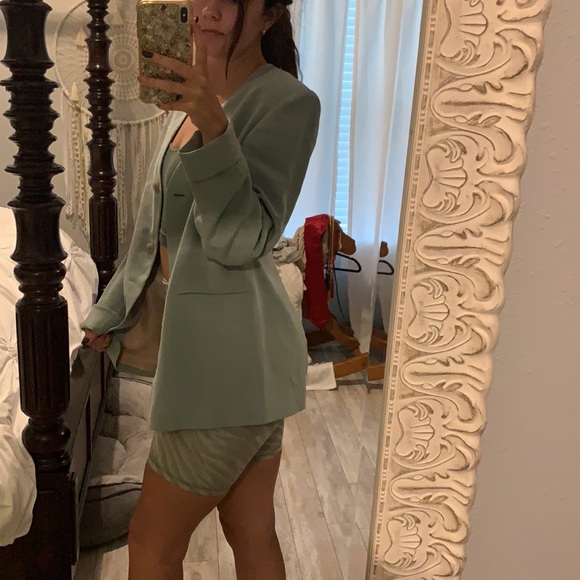 super cute blazer - Picture 3 of 3